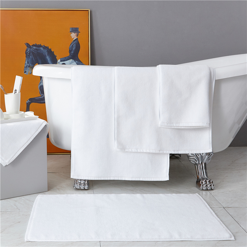 Tapis de bain 100 % coton blanc uni 32S Tapis de bain 100 % coton blanc uni 32S