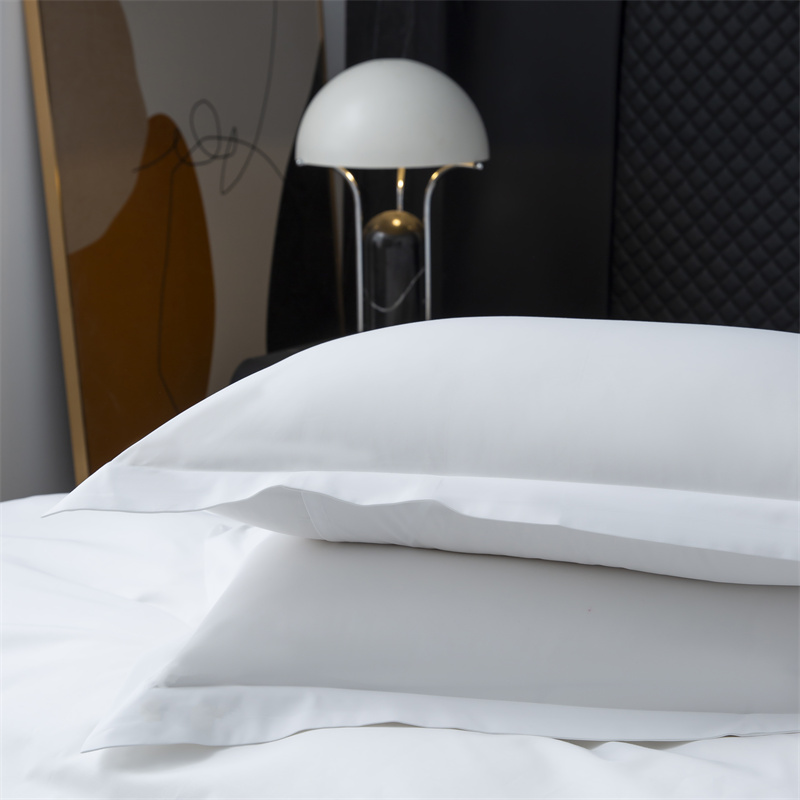 Ensemble de literie de tissu du polyester 300TC du coton 50% 50% pour l'hôtel étoilé Ensemble de literie de tissu du polyester 300TC du coton 50% 50% pour l'hôtel étoilé