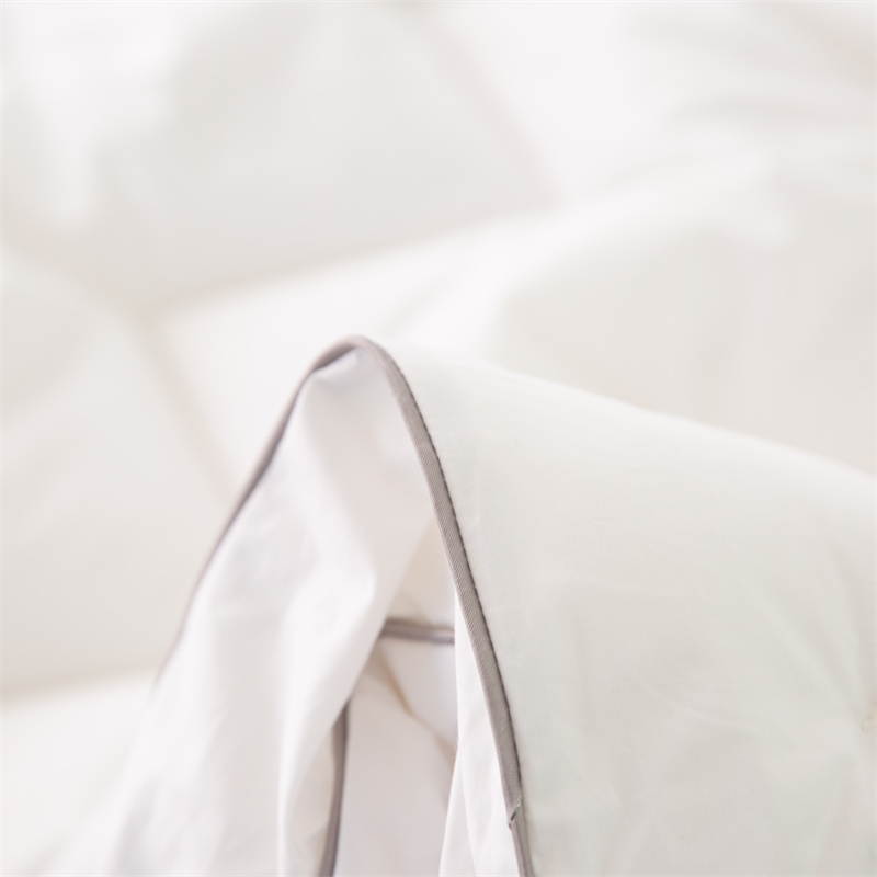 Surmatelas de remplissage en microfibre Wave Quliting Design Surmatelas de remplissage en microfibre Wave Quliting Design