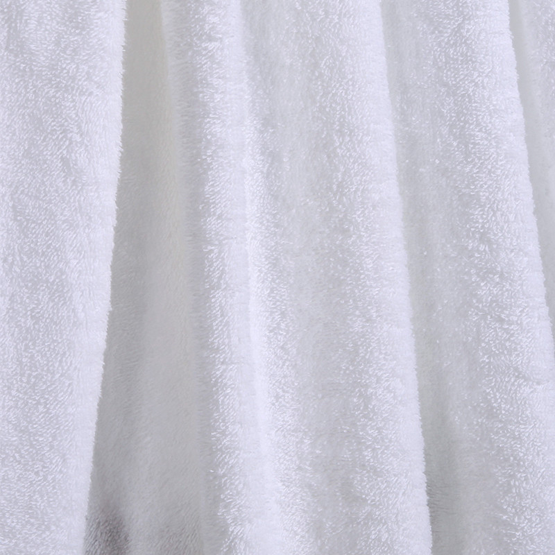 Ensemble de serviettes en fil d'argent blanc à bordure Dobby Ensemble de serviettes en fil d'argent blanc à bordure Dobby