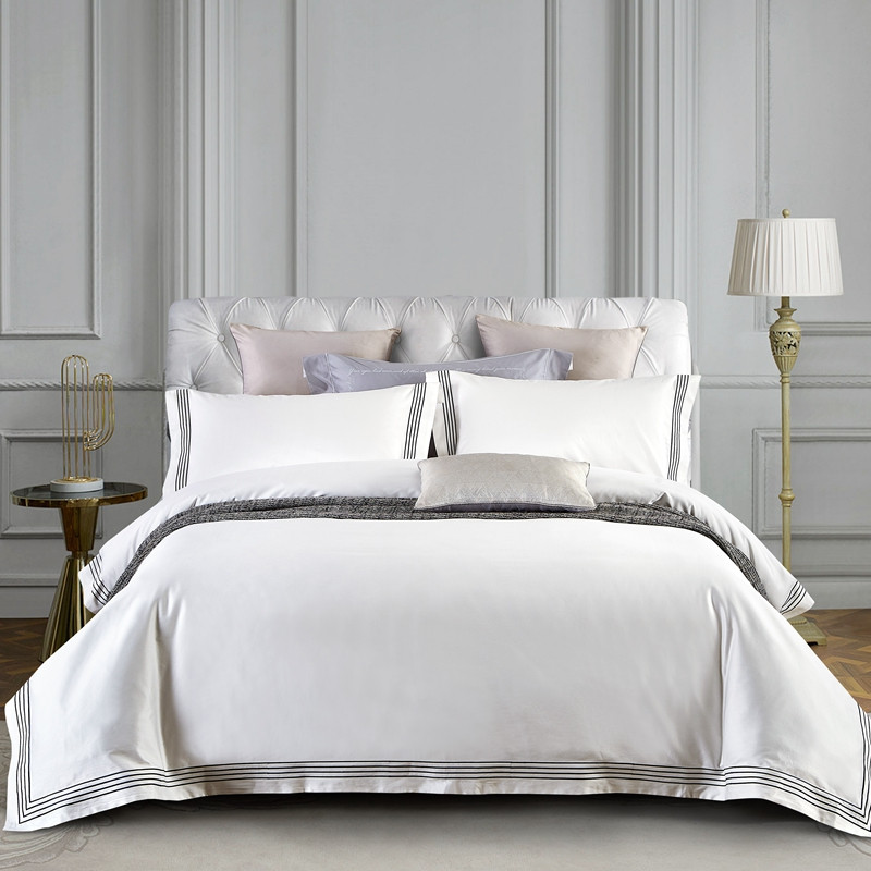 Housse de couette brodée à quatre lignes, ensemble de draps 100% coton blanc 300 fils