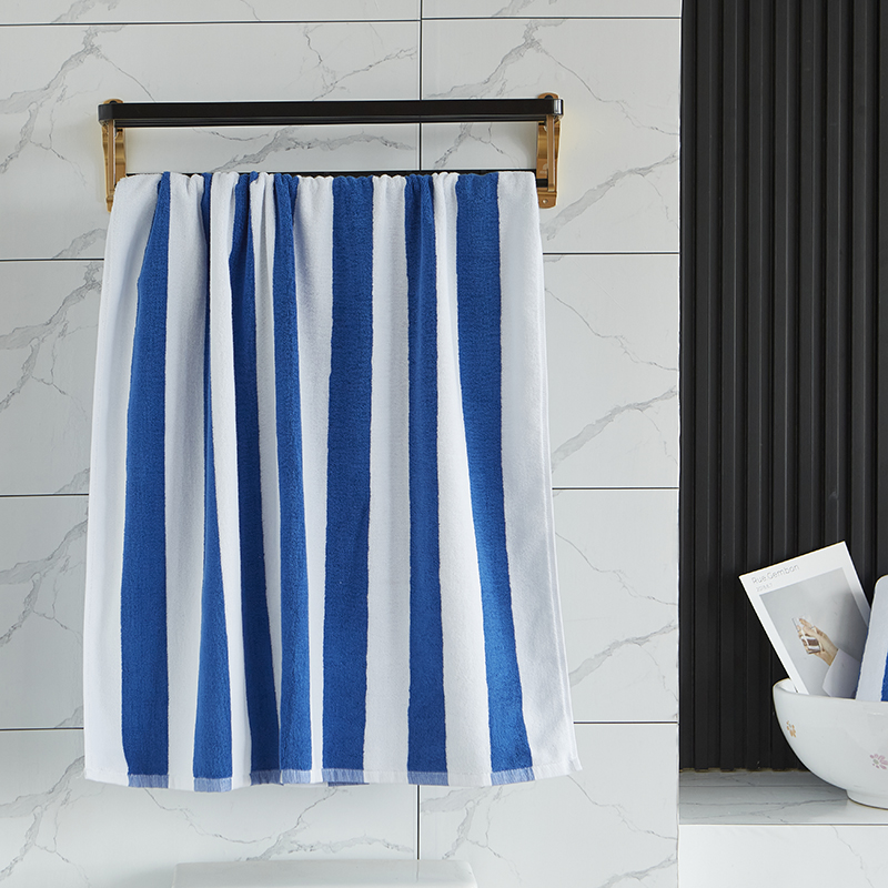 Serviette de plage en fil teint à rayures bleues et blanches, serviette de piscine Serviette de plage en fil teint à rayures bleues et blanches, serviette de piscine