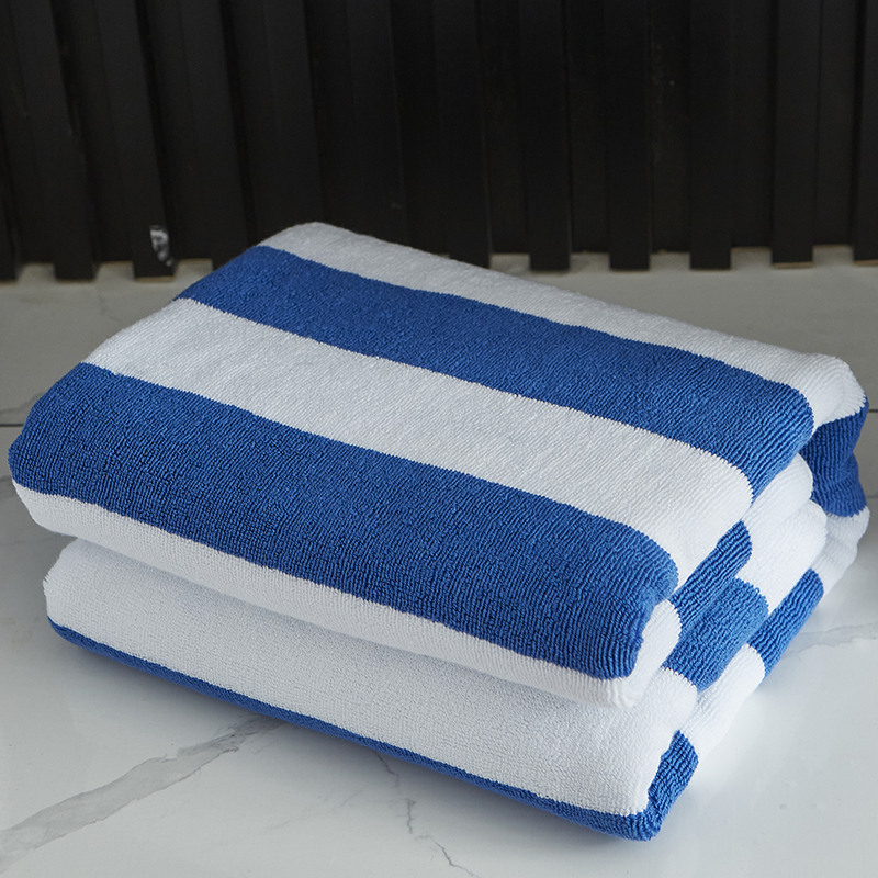 Serviette de plage en fil teint à rayures bleues et blanches, serviette de piscine Serviette de plage en fil teint à rayures bleues et blanches, serviette de piscine