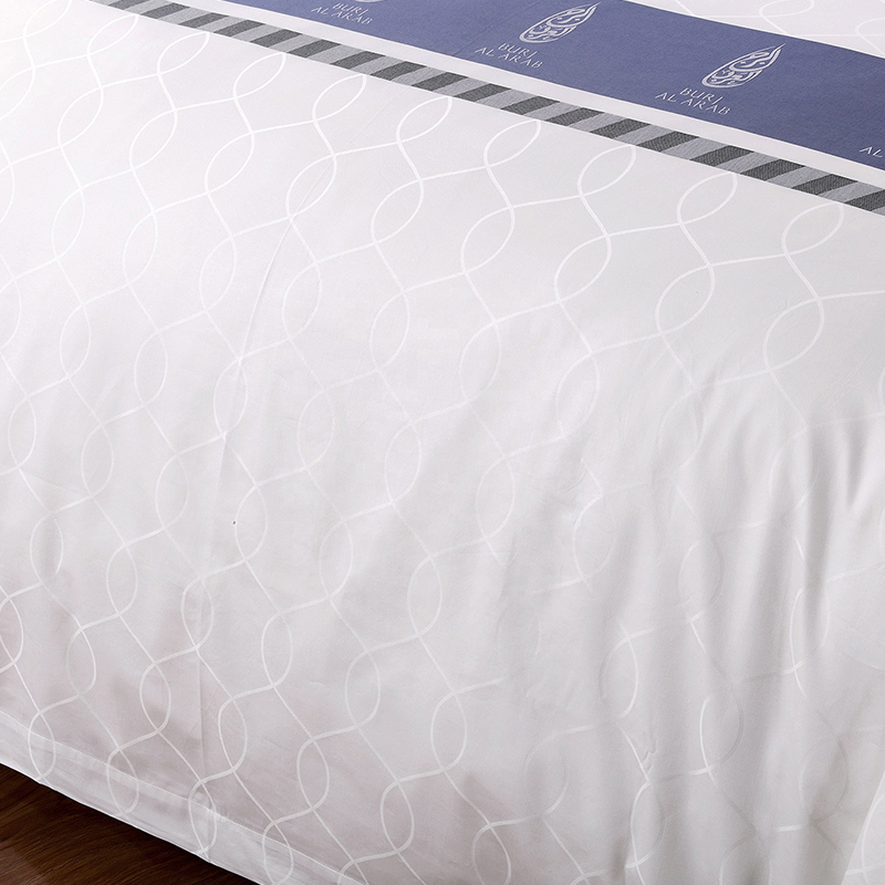 Ensemble de literie 100 % coton avec logo personnalisé teint en fil Ensemble de literie 100 % coton avec logo personnalisé teint en fil