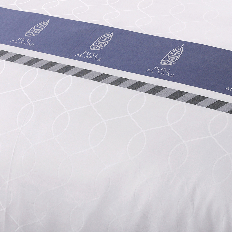 Ensemble de literie 100 % coton avec logo personnalisé teint en fil Ensemble de literie 100 % coton avec logo personnalisé teint en fil