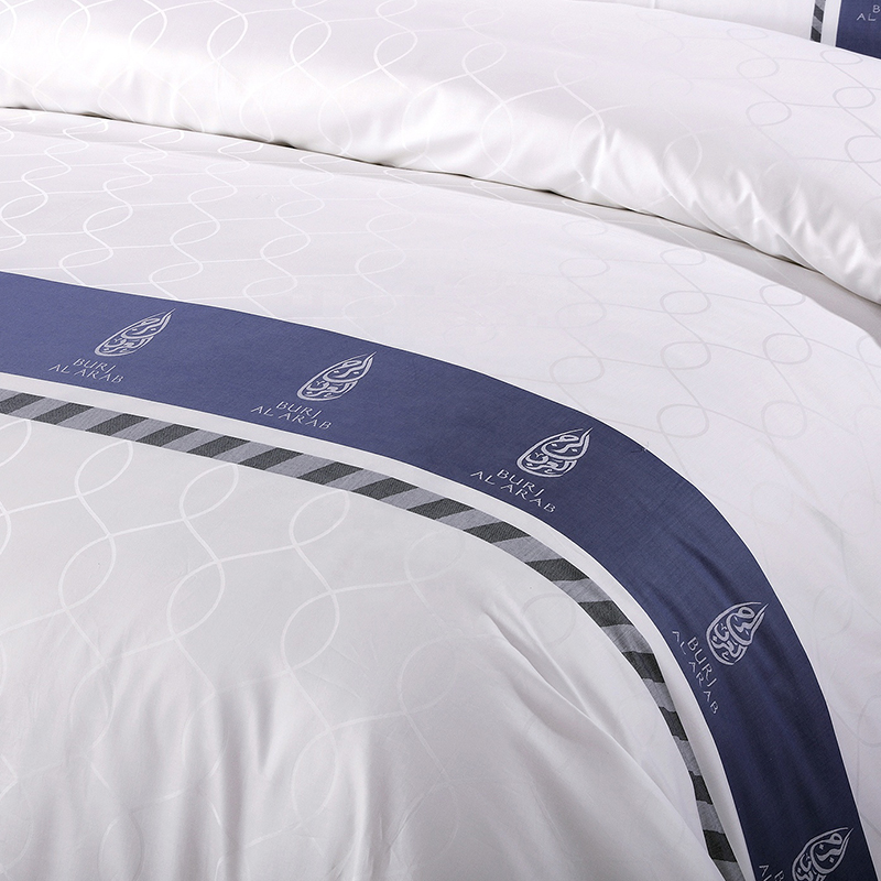 Ensemble de literie 100 % coton avec logo personnalisé teint en fil Ensemble de literie 100 % coton avec logo personnalisé teint en fil